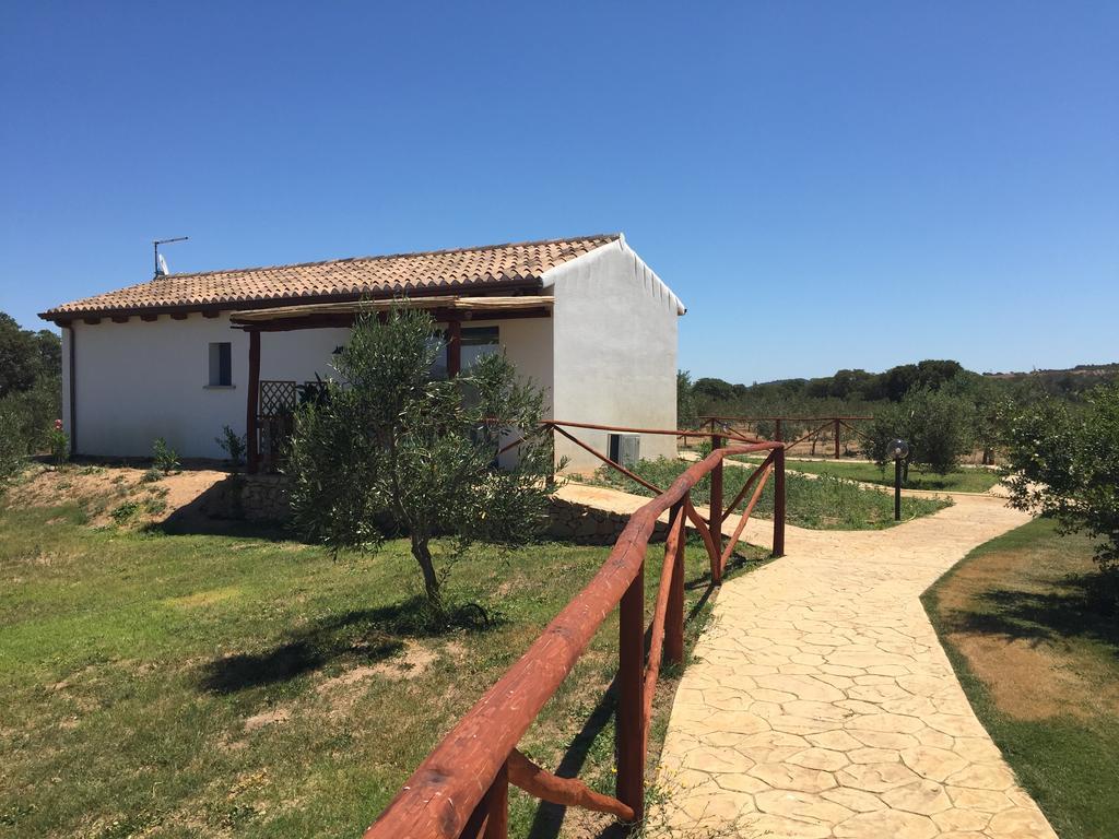 Agriturismo Mieleamaro Villa Olbia Exterior photo